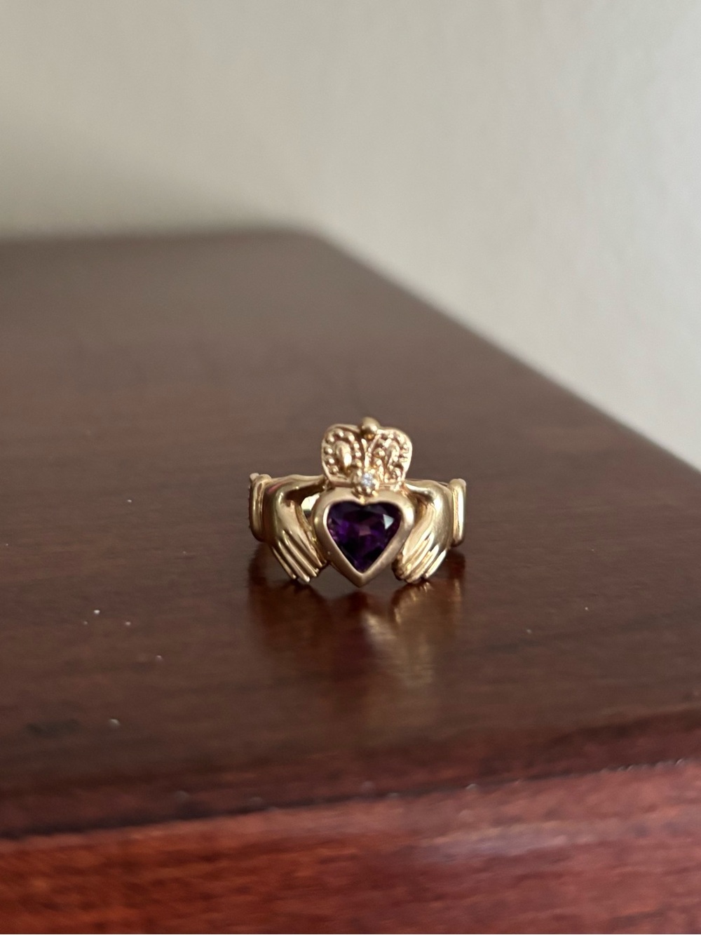Gold & Amethyst Irish Claddagh Ring